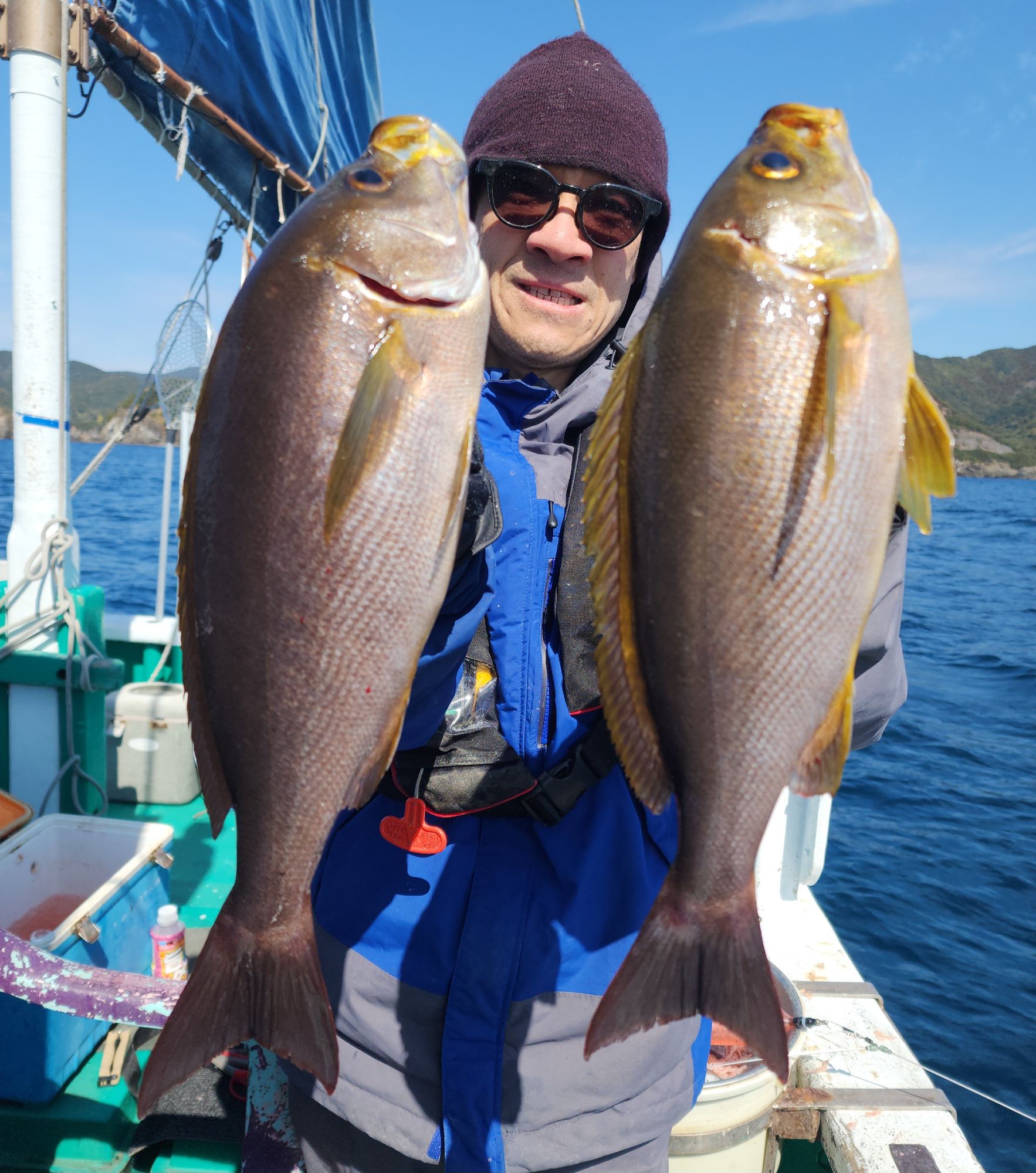 大型イサギ、爆釣！！＼（＾o＾）／